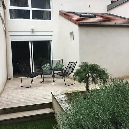 Au Jardin Secret, Hyper Centre, Terrasse דירה